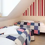 Carlotta S Beachroom
